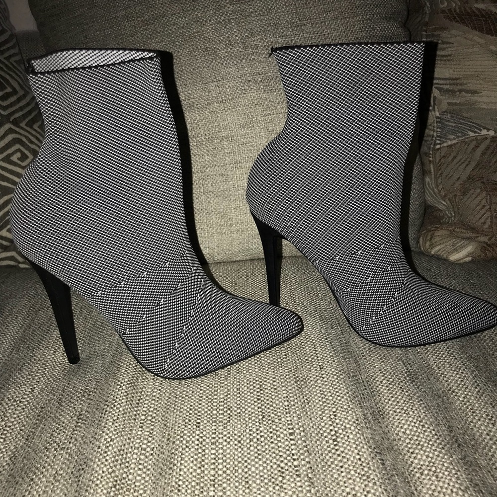 Illiana Booties